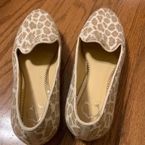 C. Wonder embroidered leopard print loafers